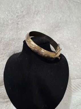 Vintage gold vermeil sterling  Textured Bangle Bracelet - Women Jewelry